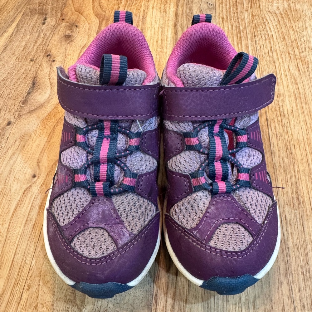 COPY - Merrell Trail Shoe for girls size 8
